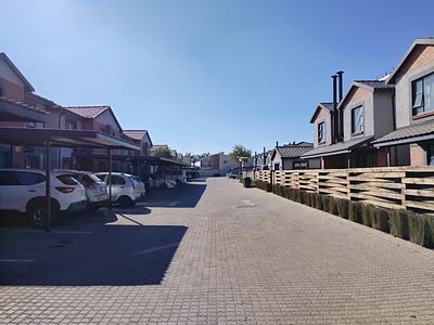 3 Bedroom Townhouse For Sale in Kempton Park - 2U7Y.webp