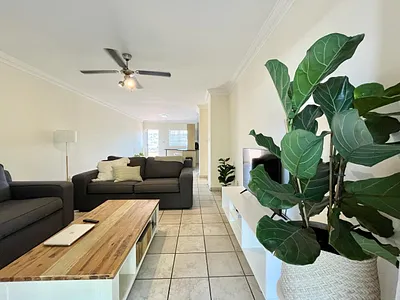 3 Bedroom Apartment To Rent in Ballito - 6XAz.webp