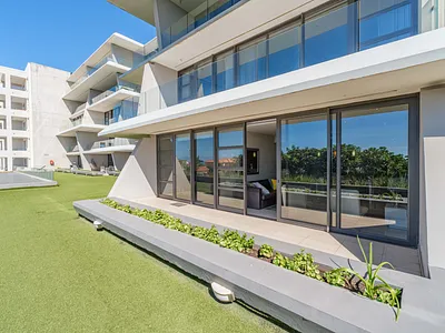 3 Bedroom Apartment For Sale in Umhlanga - Mu0E.webp