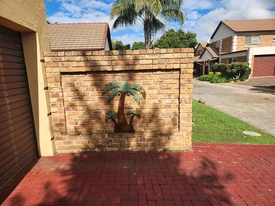 3 Bedroom House For Sale in Kempton Park - LQRz.webp
