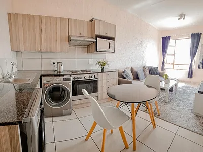 2 Bedroom Apartment To Rent in Sandton - 4UAJ.webp