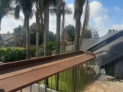 3 Bedroom House For Sale in Kempton Park - 5VDO.webp