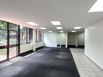 Commercial Property To Rent in Kempton Park - 3VfM.webp