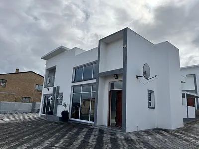 2 Bedroom House To Rent in Port Elizabeth - vDQV.webp
