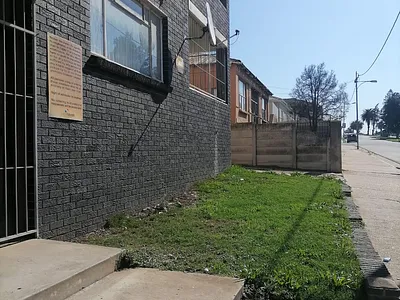 2 Bedroom Apartment To Rent in Port Elizabeth - z5w9.webp