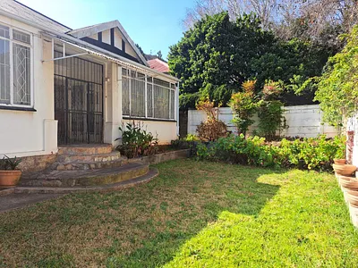 3 Bedroom House For Sale in Johannesburg - 65gC.webp