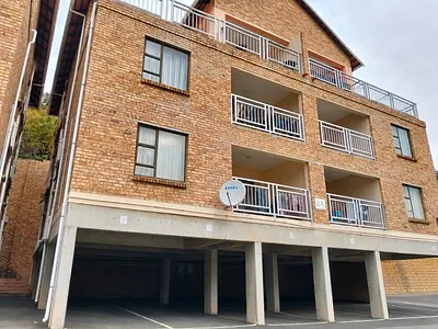 2 Bedroom Townhouse For Sale in Johannesburg - QlkL.webp