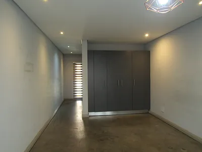 0.5 Bedroom Apartment To Rent in Johannesburg - img