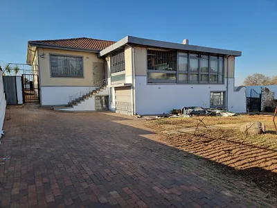 6 Bedroom House For Sale in Johannesburg - Eayi.webp