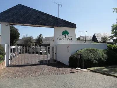 2 Bedroom Townhouse For Sale in Johannesburg - kuMB.webp