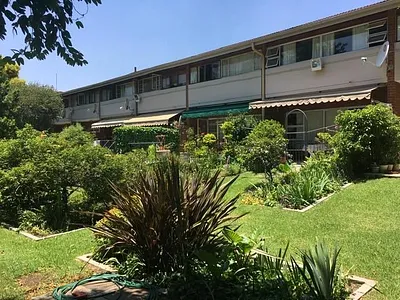 2 Bedroom Townhouse To Rent in Randburg - rLaD.webp