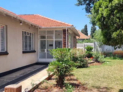 4 Bedroom House For Sale in Johannesburg - 6STT.webp