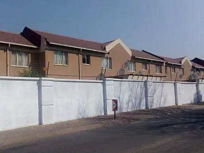 3 Bedroom Townhouse For Sale in Johannesburg - JJDC.webp
