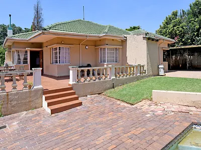 3 Bedroom House For Sale in Johannesburg - 8orQ.webp