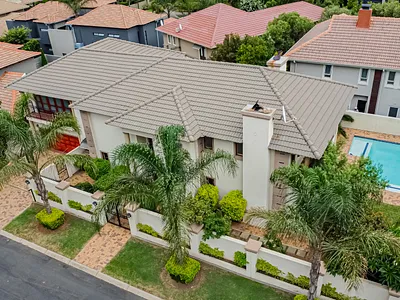 4 Bedroom House For Sale in Edenvale - qi24.webp