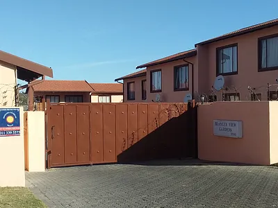1 Bedroom Townhouse For Sale in Johannesburg - 0ISy.webp