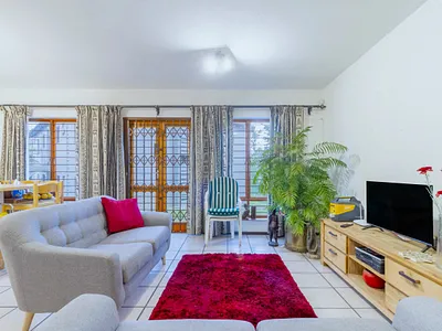 1 Bedroom Apartment For Sale in Sandton - 3KBq.webp