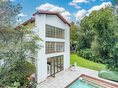 7 Bedroom House For Sale in Sandton - GkKA.webp