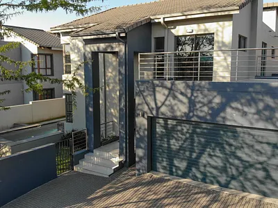 4 Bedroom House For Sale in Edenvale - JNvH.webp