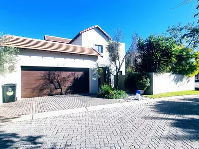3 Bedroom Townhouse For Sale in Sandton - 1Lhs.webp