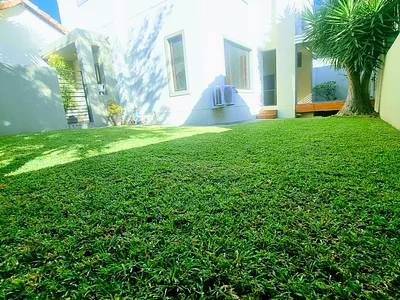 3 Bedroom Townhouse For Sale in Sandton - VS1m.webp