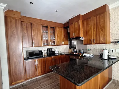 4 Bedroom House For Sale in Centurion - DYgT.webp