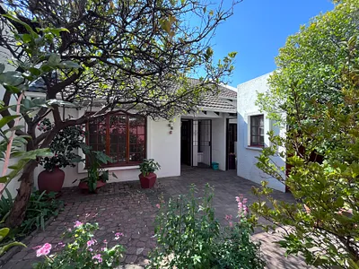 2 Bedroom Townhouse For Sale in Sandton - zsEx.webp