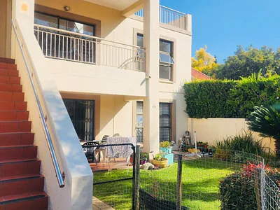 3 Bedroom Townhouse To Rent in Sandton - lrKI.webp