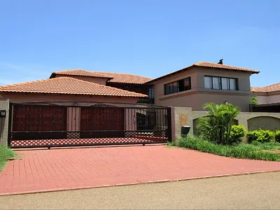 4 Bedroom House For Sale in Pretoria - OyZl.webp