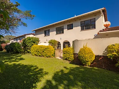 3 Bedroom Townhouse For Sale in Port Shepstone - 0pKy.webp