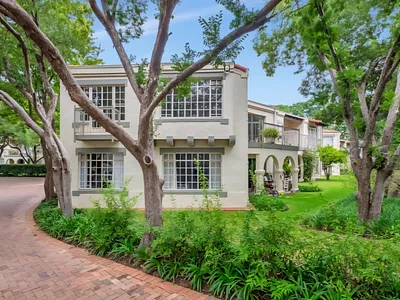 2 Bedroom Apartment For Sale in Sandton - 9UpC.webp