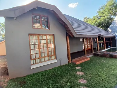 4 Bedroom House For Sale in Akasia - tUoy.webp
