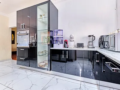 4 Bedroom House For Sale in Johannesburg - Ya6Y.webp