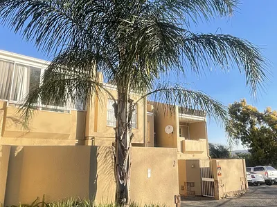 3 Bedroom Townhouse For Sale in Sandton - NlFN.webp