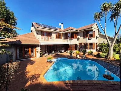 4 Bedroom House For Sale in Centurion - XCld.webp