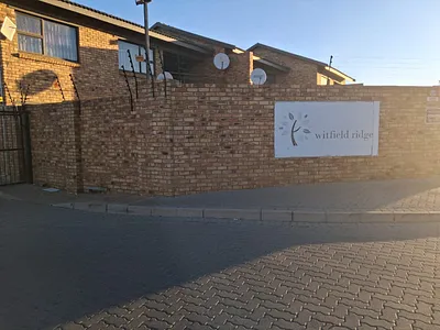 2 Bedroom Apartment For Sale in Boksburg - 1gfq.webp