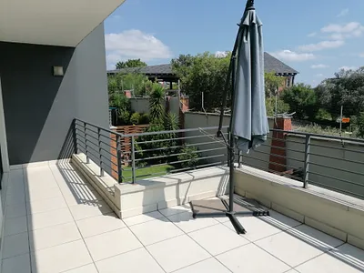 2 Bedroom Apartment For Sale in Sandton - I9Zb.webp