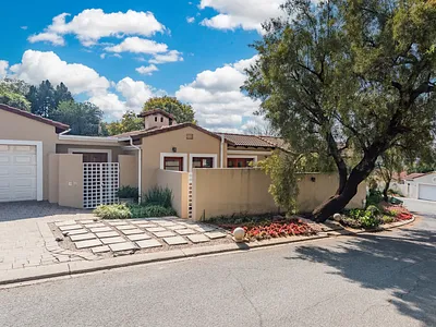 3 Bedroom House For Sale in Sandton - bzss.webp