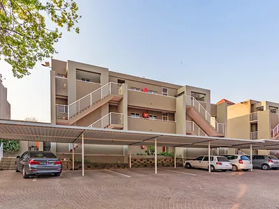 1 Bedroom Townhouse For Sale in Johannesburg - U71P.webp