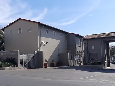 2 Bedroom Apartment For Sale in Sandton - 26PB.webp