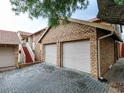 2 Bedroom Apartment For Sale in Centurion - bhNx.webp
