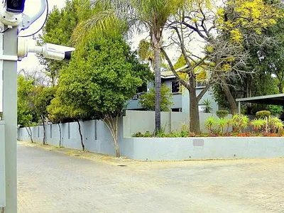 2 Bedroom Apartment For Sale in Randburg - iI1W.webp