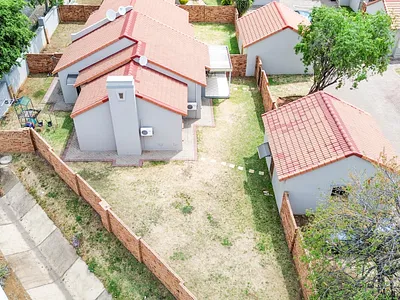 3 Bedroom Townhouse For Sale in Centurion - jEGM.webp