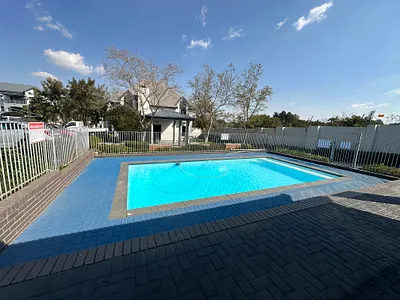 2 Bedroom Apartment To Rent in Sandton - cN0U.webp