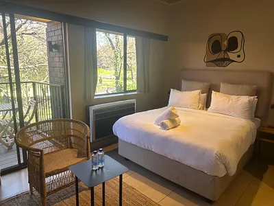 1 Bedroom Apartment For Sale in Bedfordview - AN8C.webp