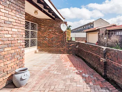 2 Bedroom Townhouse For Sale in Vereeniging - img
