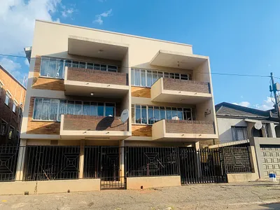12 Bedroom House For Sale in Johannesburg - qn34.webp