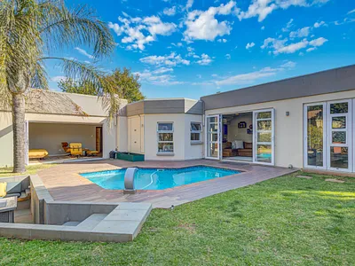 3 Bedroom Townhouse For Sale in Sandton - AODw.webp
