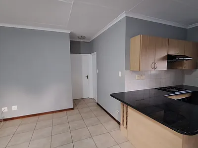 2 Bedroom House For Sale in Randburg - gqBR.webp