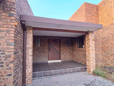 3 Bedroom House For Sale in Centurion - S4WD.webp
